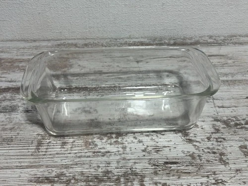 PYREX 1960s Vintage 213 Clear Glass Loaf Pan - 8.5 x 4.5 x 2.5 inch Baking Dish