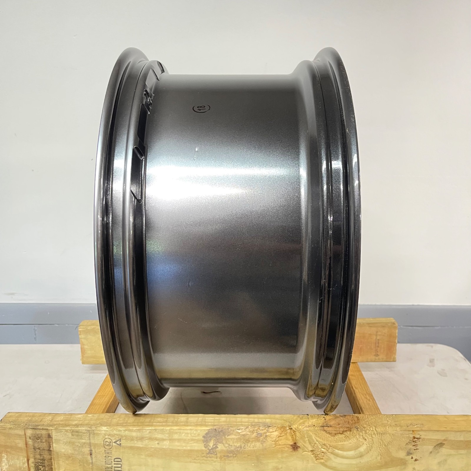 Maserati Ghibli Rear Inner Wheel P/N 670011859