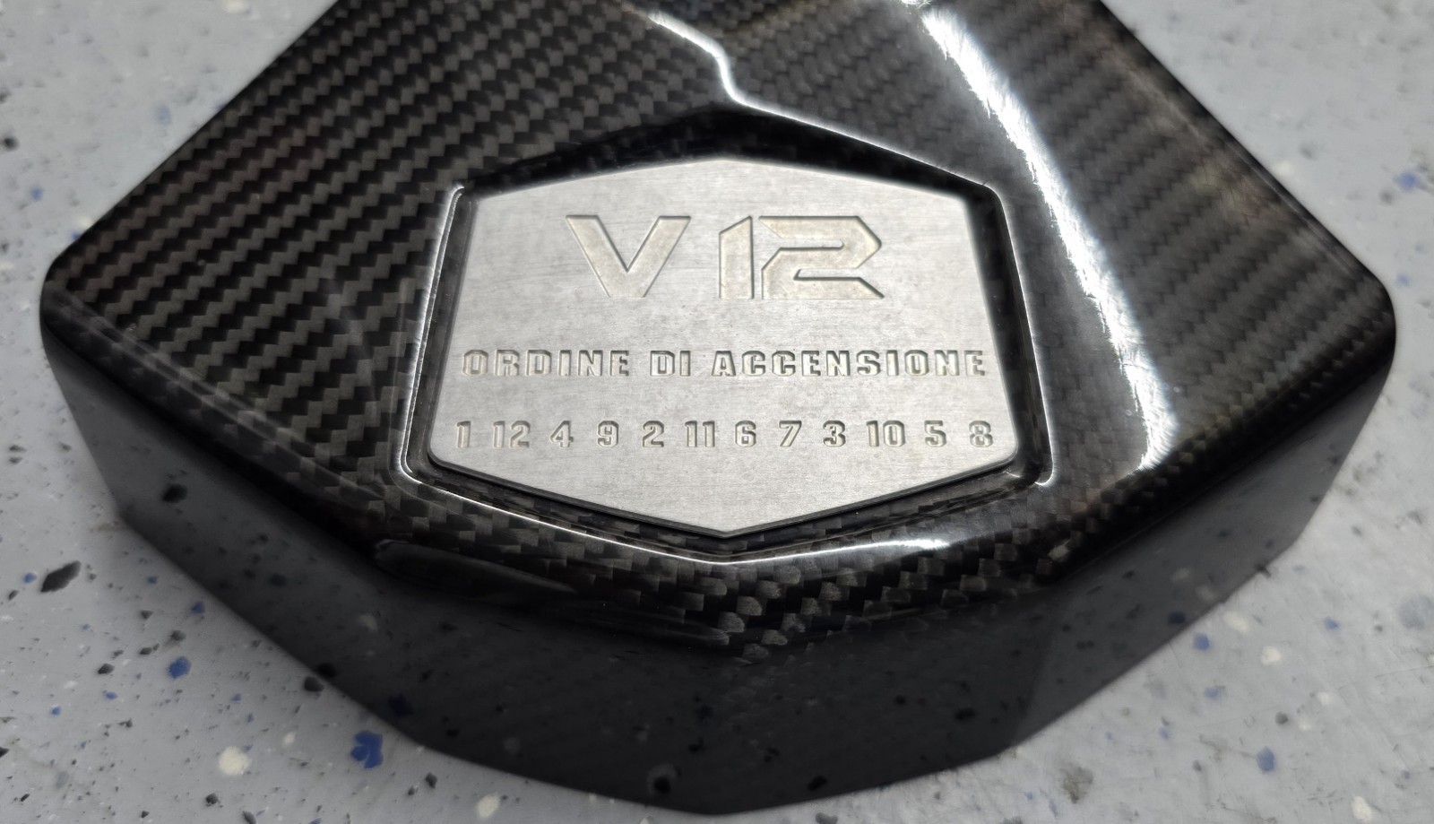 Lamborghini INTAKE MANIFOLD Cover Aventador Engine 07M103927K Carbon Fiber 66