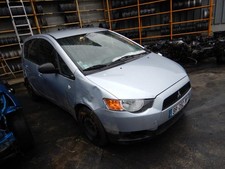 Pare-choc avant Mitsubishi COLT