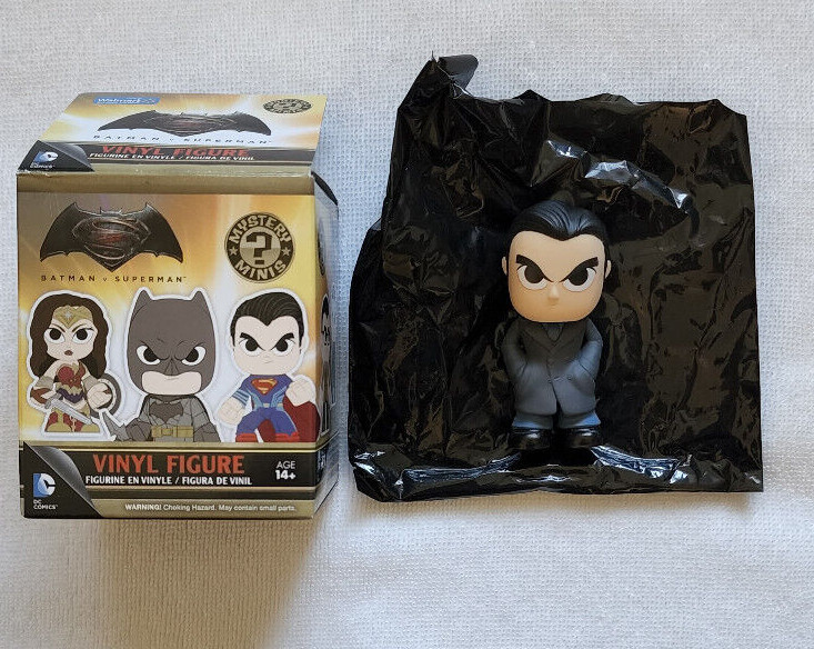 FUNKO MYSTERY MINIS BATMAN V SUPERMAN WALMART EXCLUSIVE BRUCE WAYNE