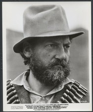 ANDREW FAULDS in Young Winston '72 BEARD HAT