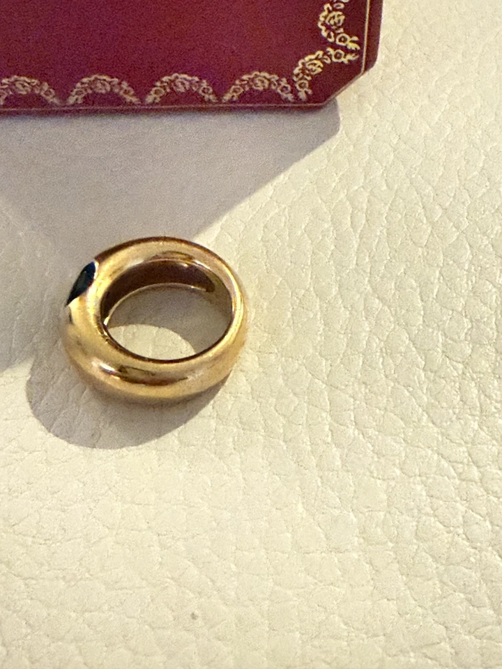 unique Cartier Green Tourmaline Ring in 18 Karat Yellow Gold wide band - Image 2 of 4