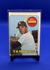 Bill Robinson  1969 Topps #313 New York Yankees Miscut