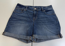 Maurices Womens Medium Wash Denim Cuffed Bottoms Jean Shorts Sz 8