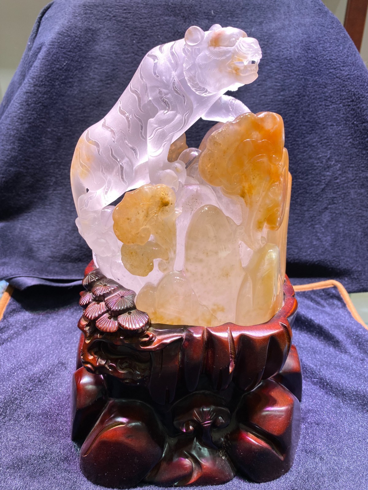 11.55LB TOP Natural Rabbit hair Rutile Quartz Carved Tiger Crystal Decor+stand