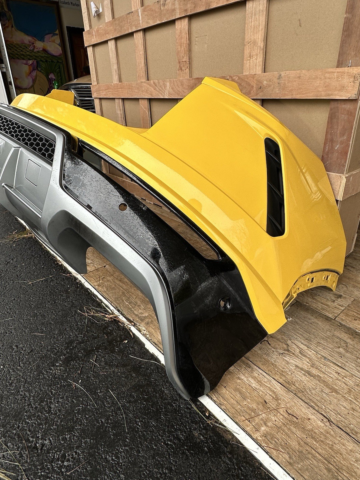 OEM GENUINE 2019-2023 LAMBORGHINI URUS REAR BUMPER YELLOW 4ML807511A