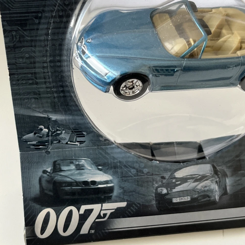 Corgi James Bond 007 BMW Z3 Die Cast Car Goldeneye Blister Pack TY99502 - Image 3 of 4