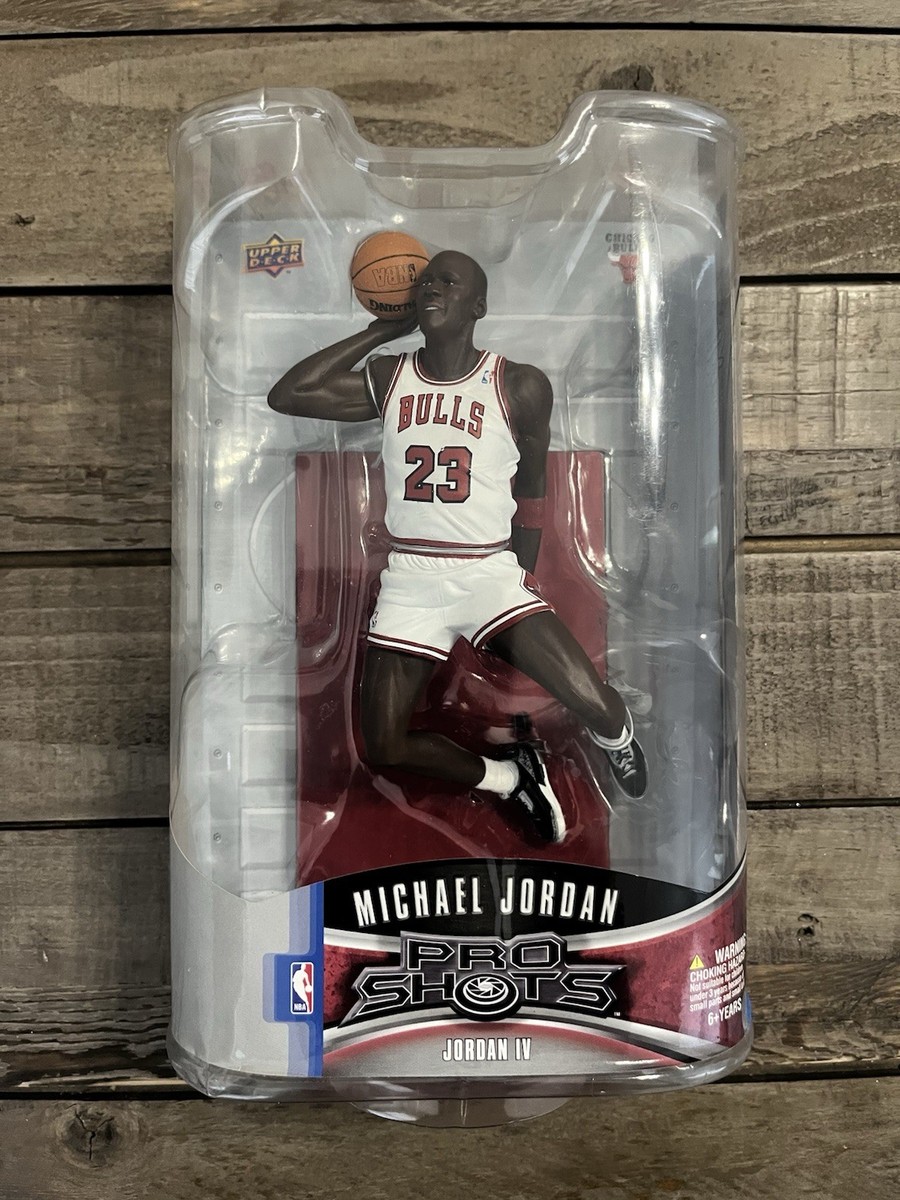Michael Jordan Chicago Bulls Upper Deck Pro Shots Series 2 Figure