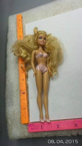 VINTAGE Mattel 6” Princess & The Pauper Mini Kingdom Doll 1999