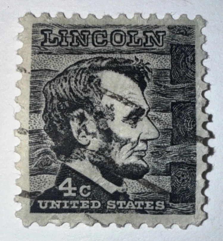 Abraham Lincoln 4 Cent Stamp In Unused Us Stamps (1941-Now) for