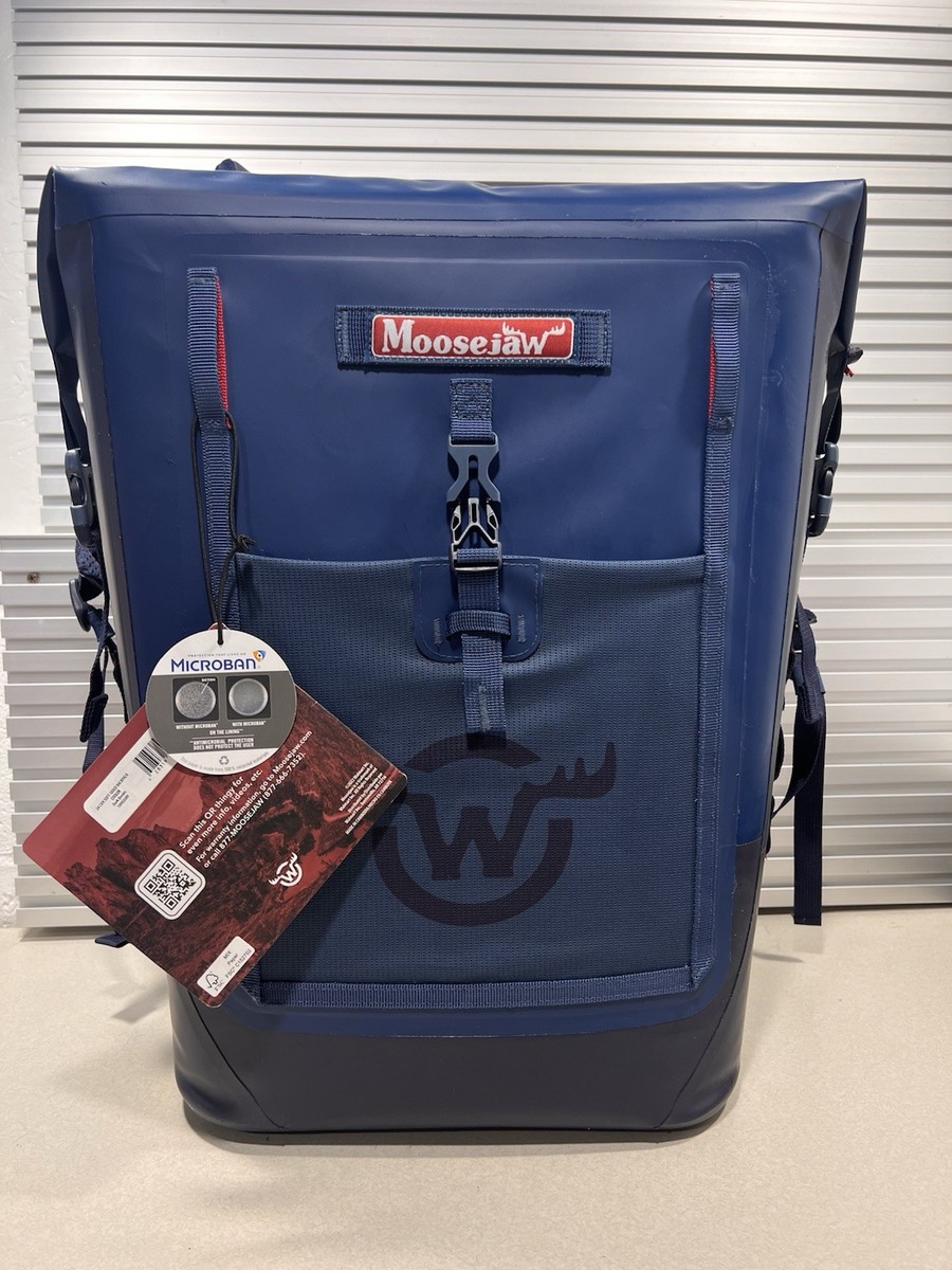 Moosejaw 24 Can Midnight Blue Chilladilla Soft-Sided Backpack