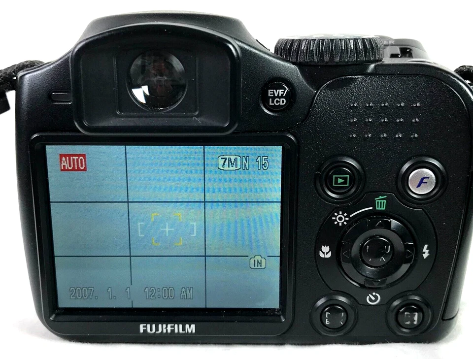 Fujifilm FinePix S5700 Compact Bridge Digital Camera 7.1MP CCD - See Photos, photo 4 of 5