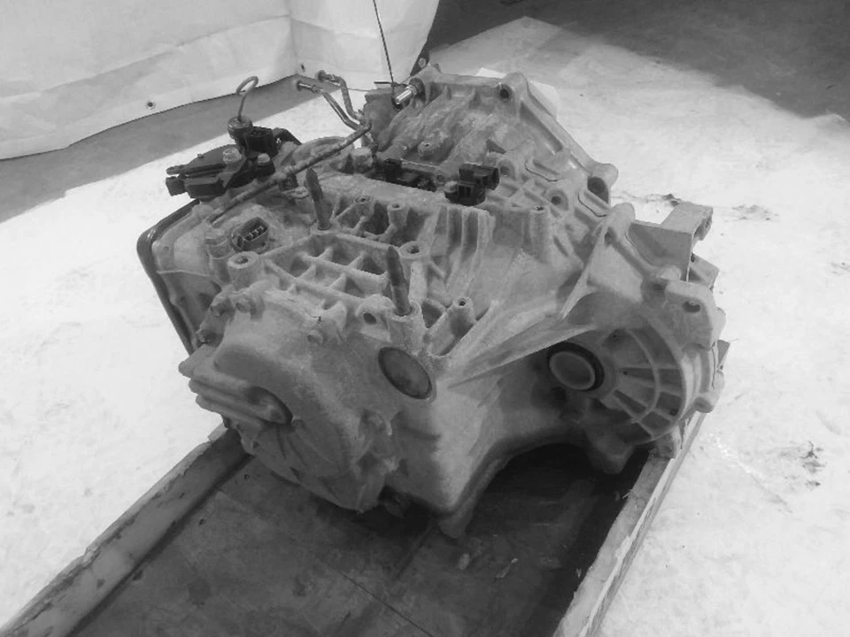 2002 Mitsubishi Galant Automatic Transmission Assembly F4A422JZB 186K Miles - Изображение 2 из 4