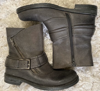 baretraps gray boots