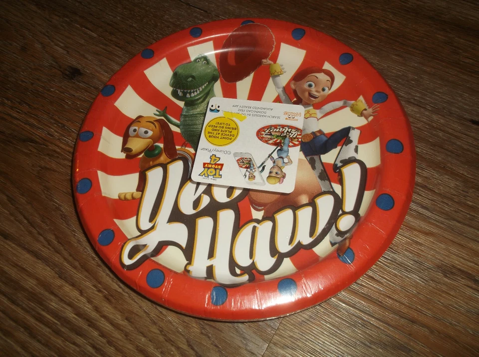 NUEVO Toy Story Lote de 4 Fiesta para 8 Platos Servilletas Banner Mantel Favores Sombreros Foto 3 de 4