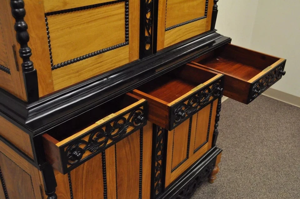 Armario Caoba Ébano Madera Satinada Estilo Colonial Británico Ceilonés Foto 4 de 4