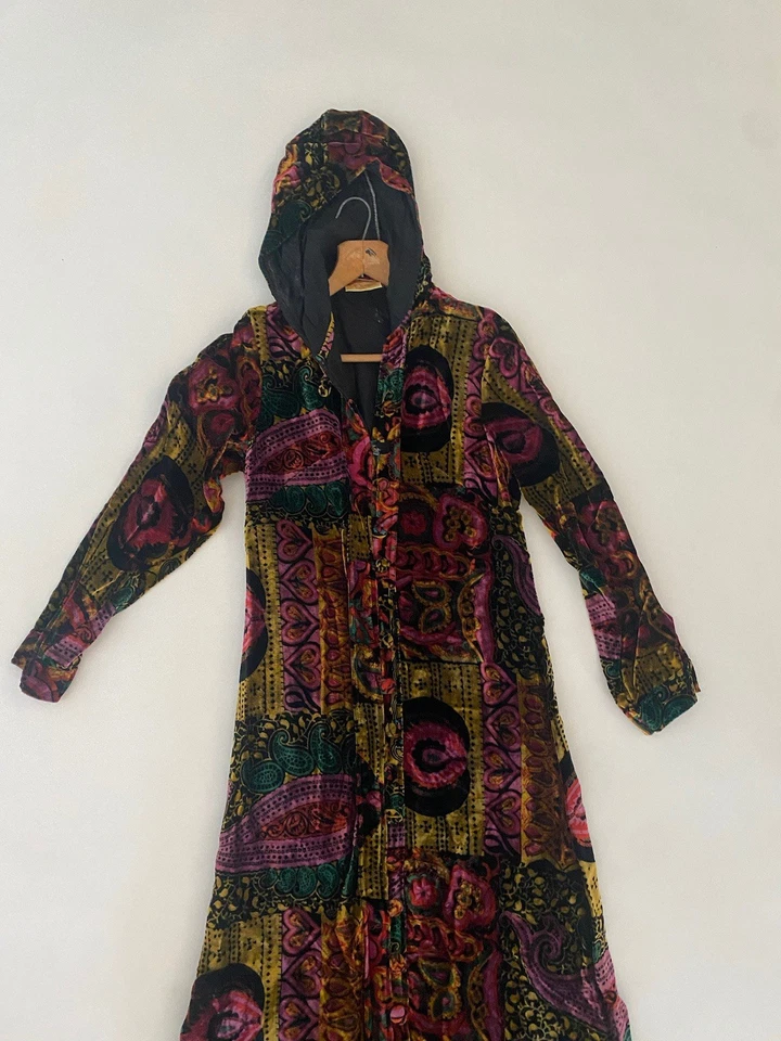 De colección Años 60 70 S TERCIOPELO Cachemira Con Capucha VELOUR Bata Capricho Hada Oscura Bruja Fal Foto 3 de 4