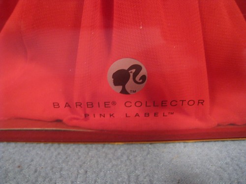 Barbie 2007 Go Red for Women American Heart Association Pink Label K7957 - Picture 4 of 14