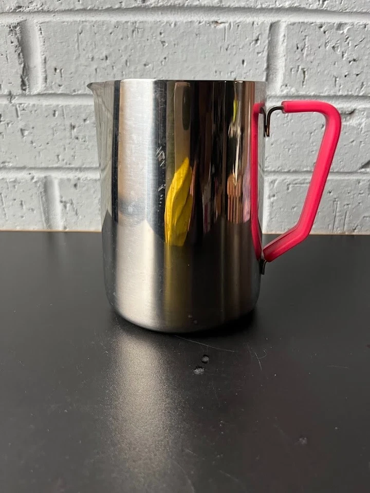 32盎司不锈钢量杯内标记粉色硅胶手柄套 — 第 3/4 张图片