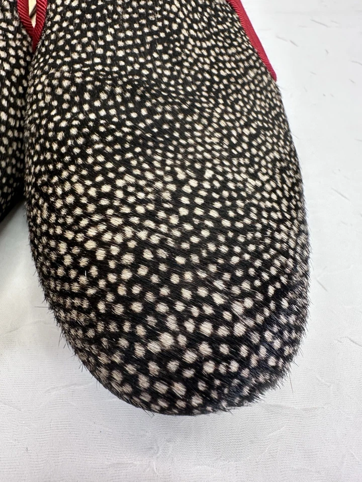 Mocasines de pelo de pantorrilla real Cole Haan Sabrina puntos negros y crema sin cordones para mujer 9 Foto 3 de 4