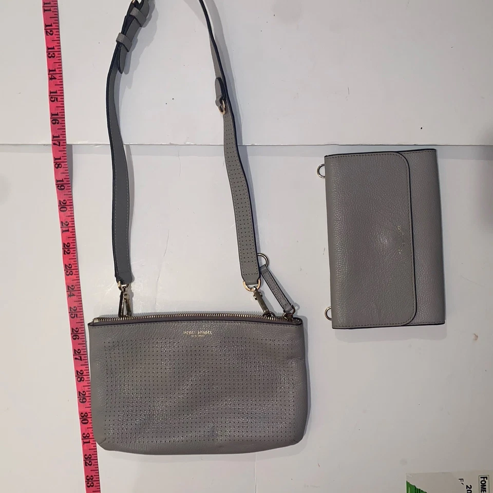 Винтажный серо-бежевый кожаный клатч и бумажник Henri Bendel Influencer с ремешком - Изображение 3 из 4