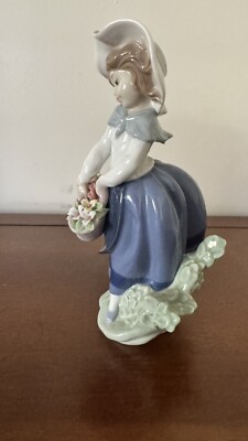 Lladró Figurine #275 5222 Pretty Pickings | Glazed Finish | eBay