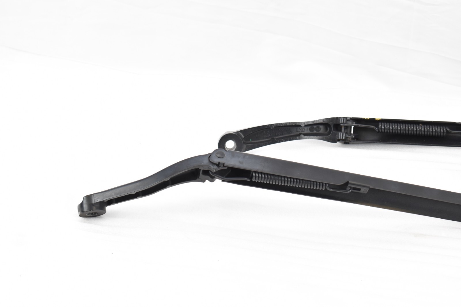 🚀 Genuine Maserati 13-17+ Quattroporte Ghibli LH Windshield Wiper Arm 670007562