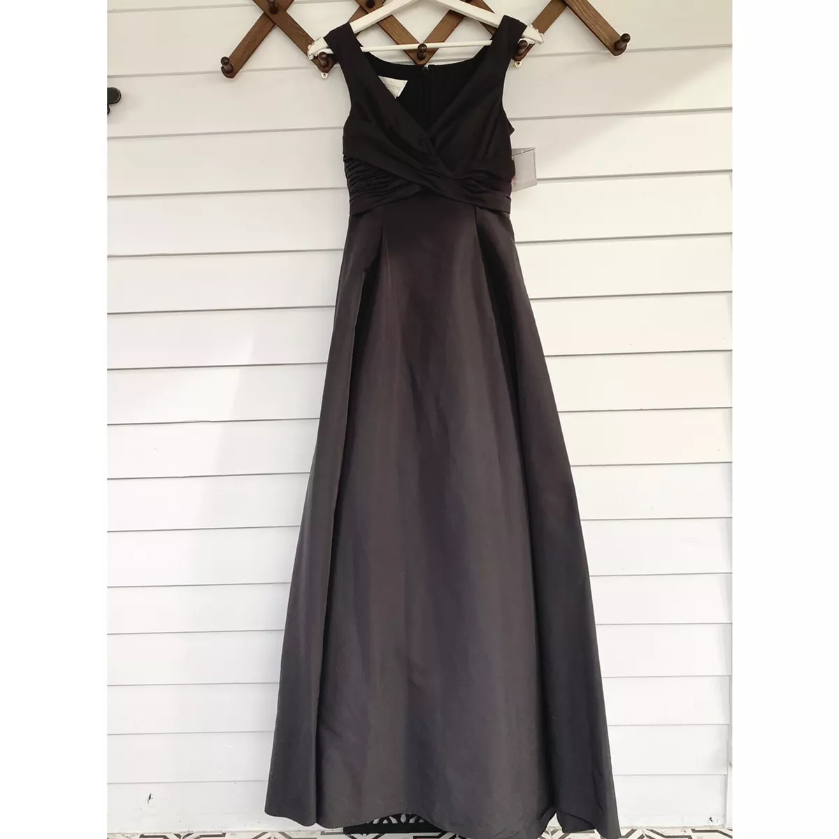 Davids Bridal Sleeveless V Neck Black Gown Dress Long Bridesmaid Ruched NEW 155