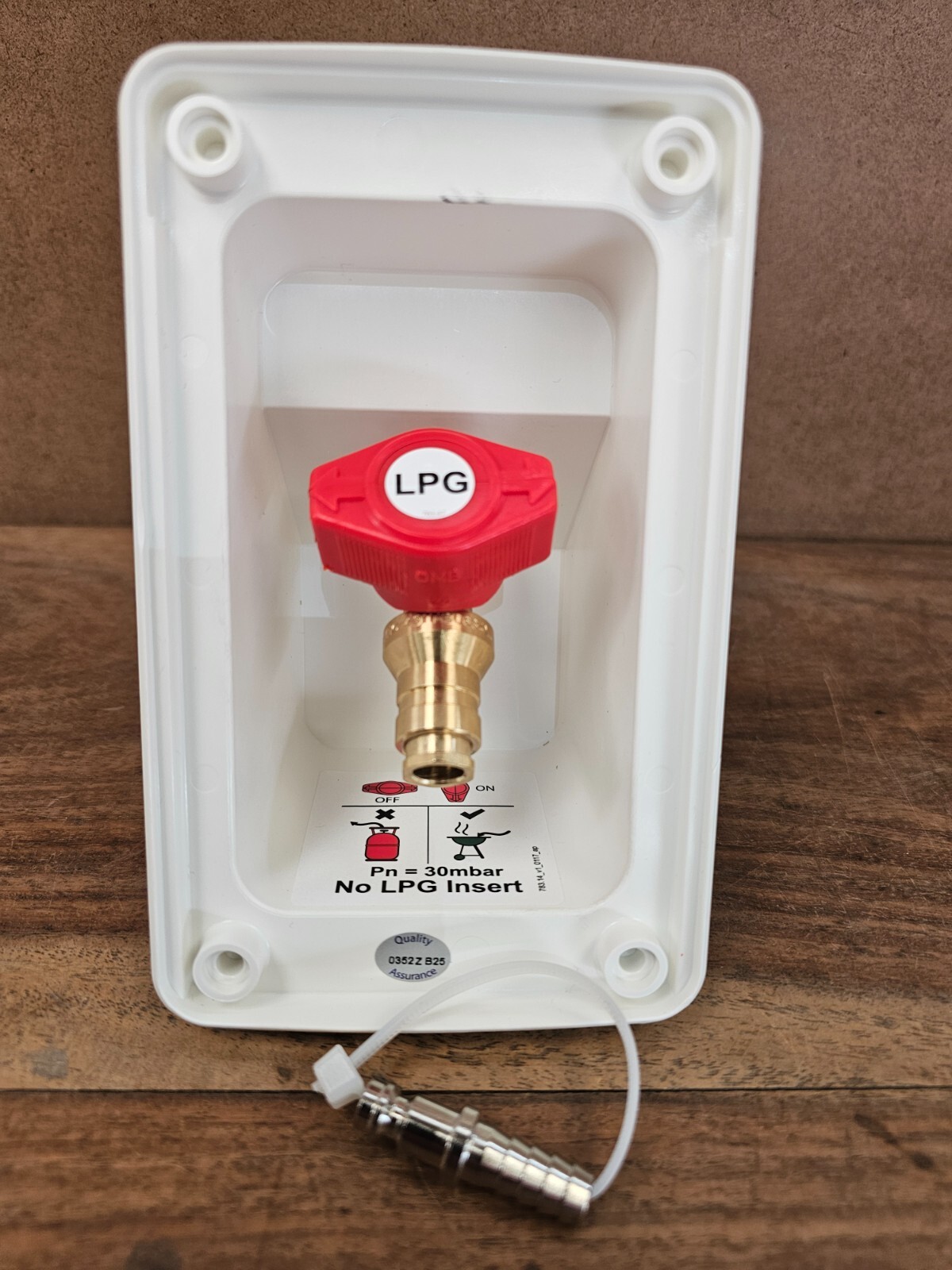 Gas Barbeque Outlet Point Whale Easi Slide for LPG BBQ Caravan or Motorhome