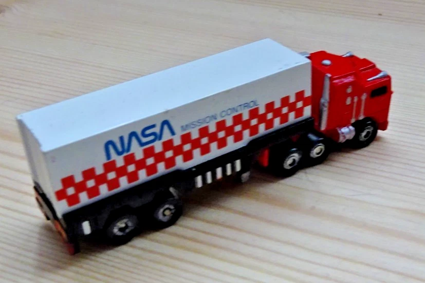 Galoob Micro Machines Semi COE Truck Collection NASA - Bild 3 von 4