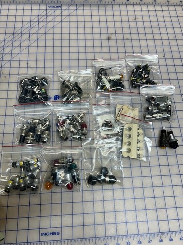 Lot of Vintage Panel Mount Pilot Indicator Lights – Industrial