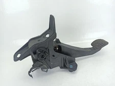 465038135R CLUTCH PEDAL / 150137 FOR DACIA SANDERO II B8_ TCE 90 B8M