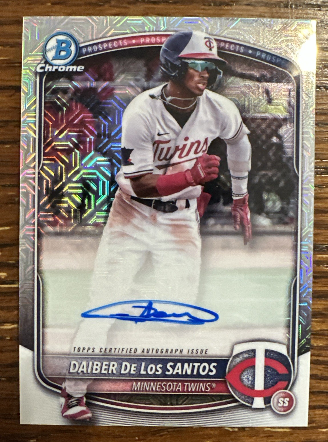 2025 Bowman Chrome Mega Box Daiber De Los Santos Auto #BMA-DD Twins