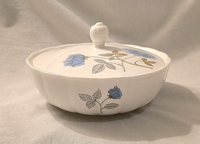 Vintage Wedgwood Ice Rose Bone China Lidded Trinket Murray Bowl Dish England