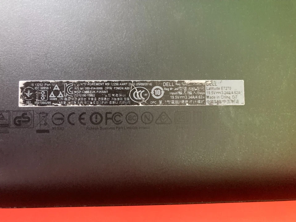 DELL Latitude 14 E7270 i5-6300U 8GB RAM 256GB SSD FHD Win 10 Pro 1 Year Warranty - Image 3 of 4