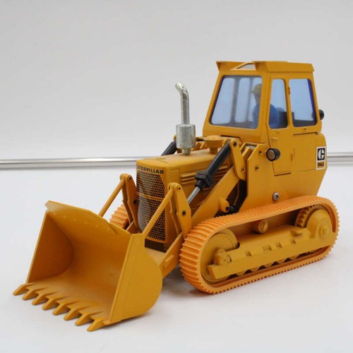 NZG Cat 941 Crawler Loader 1/24 Scale Diecast Model Loose ZZ3627