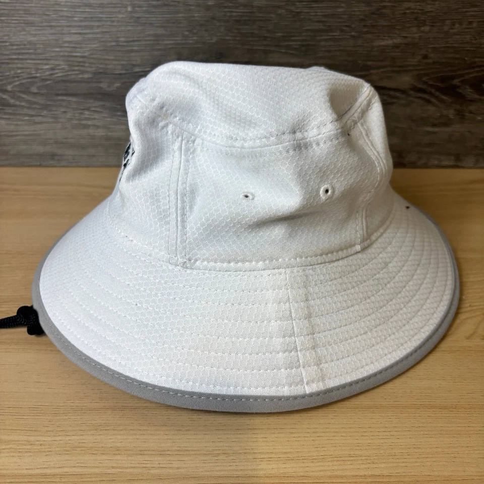 Gorra Birchs On The Lake Bucket blanca M/L Performance Brewhouse New Era Foto 3 de 4