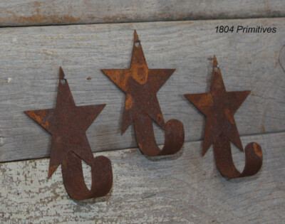 Set of 3 Primitive Rusty Tin Star Wall HOOKS