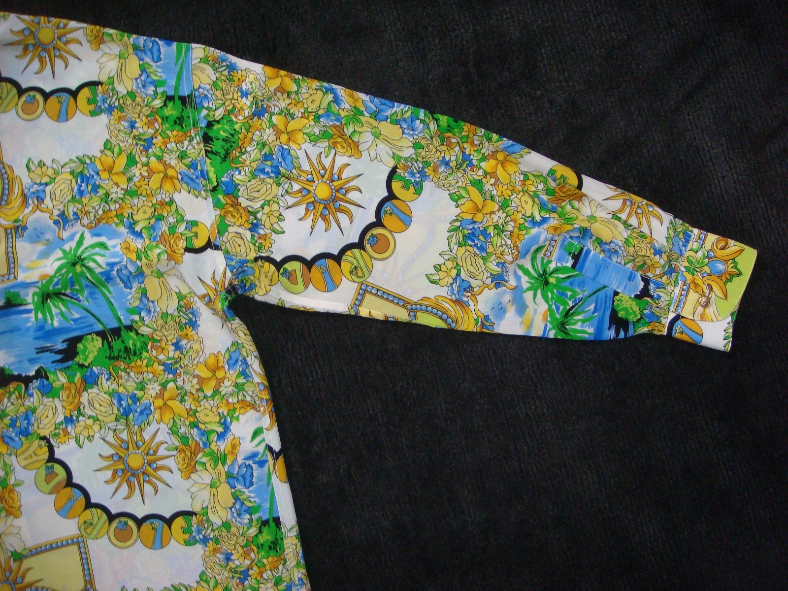 Versus + VERSACE Camicia di seta + SILK SHIRT + + + CAMICIA SETA +gr.46 - s+9, 5 10 + e50713 Versus + VERSACE Camicia di seta + SILK SHIRT + + + CAMICIA SETA +gr.46 - s+9, 5 10 + e50713