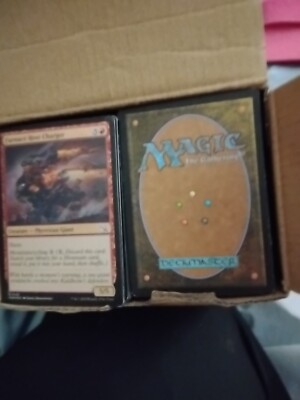 678 MTG Magic the Gathering Cards Commons Bulk Lot Plus Card Folder