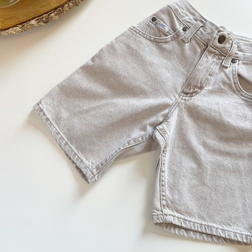 • Vintage Lee Khaki 90's Denim Shorts • Read Description - Picture 3 of 9