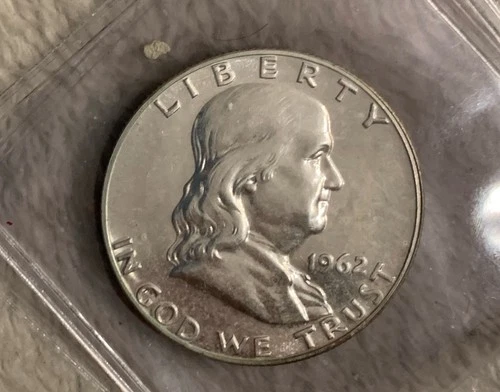 1962-P BEN FRANKLIN SILVER HALF DOLLAR {au-bu} Some Toning Nice Coin (90% Silver