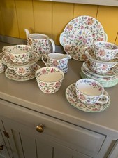 Minton Haddon Hall tea set (23 pieces) Teapot lid missing