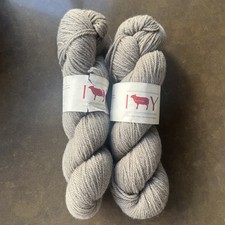 Lot 2 Skeins Isle Yarns 100 Worsted Spun Wool Yarn Barnleaze Gray UK Made