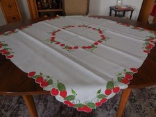 Mitteldecke Kirschenmotiv fröhlich 80 x 80 cm Baumwolle mit Modal top erhalten