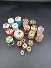Vintage Sewing Thread Spools Multiple Size Lot 20 Some Wood Used Art Crafts