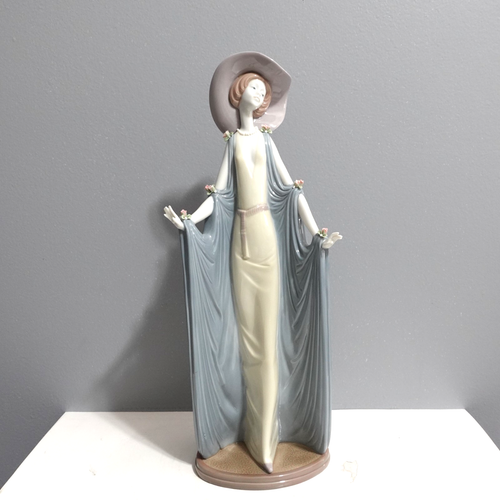 Figura Lladro 14" 1428 "Afternoon Tea"