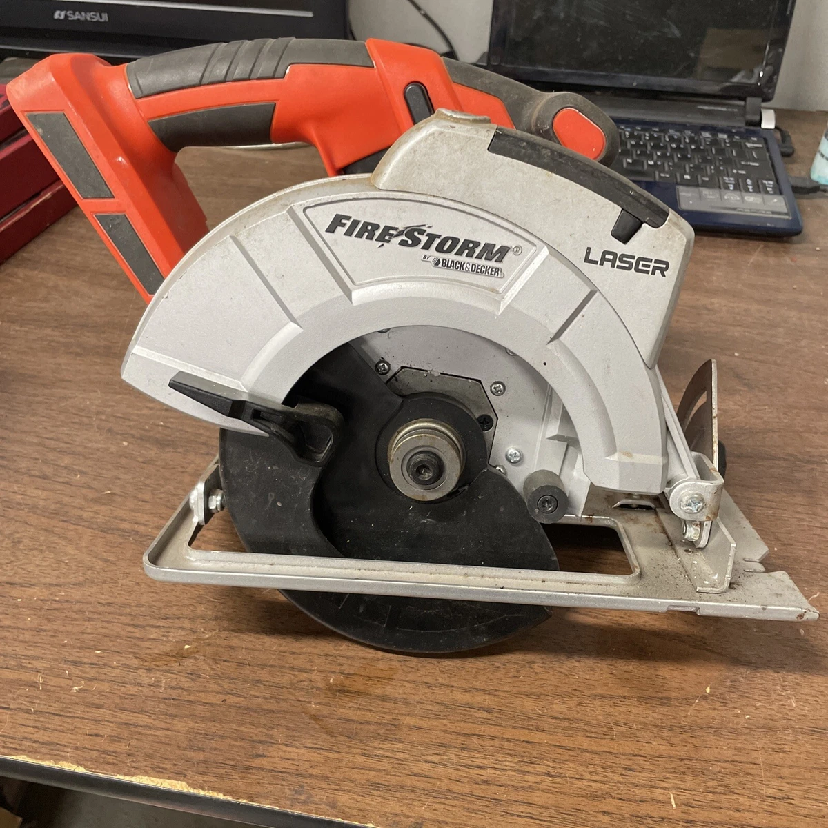 Black & Decker Firestorm FS1806CSL 6-1/2 18V Cordless Circular Saw w/LASER