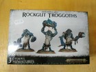 Miniature Orchi e Goblin per gioco di strategia Warhammer Fantasy Battle